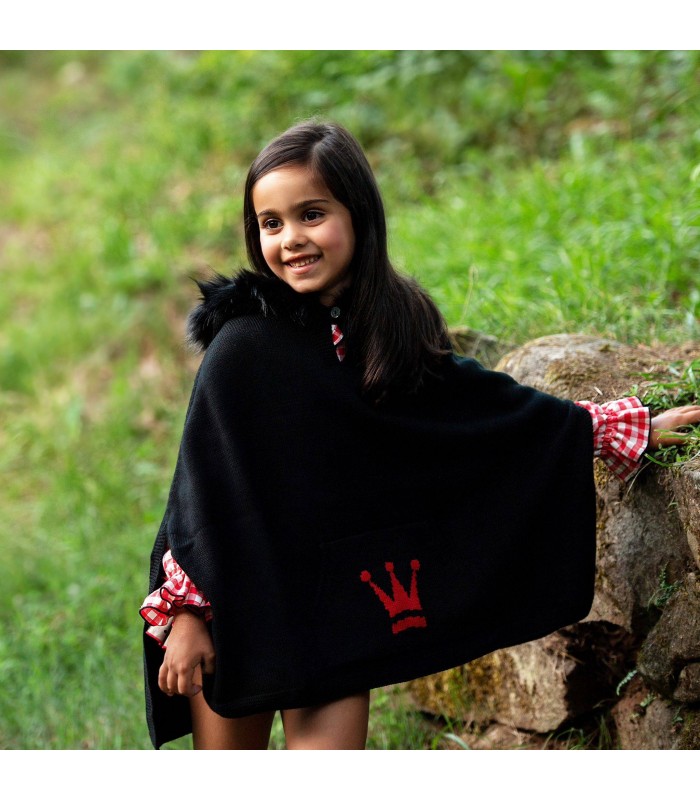 PONCHO MARION EVA CASTRO